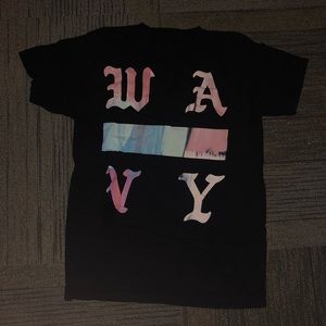 WAVY T-shirt